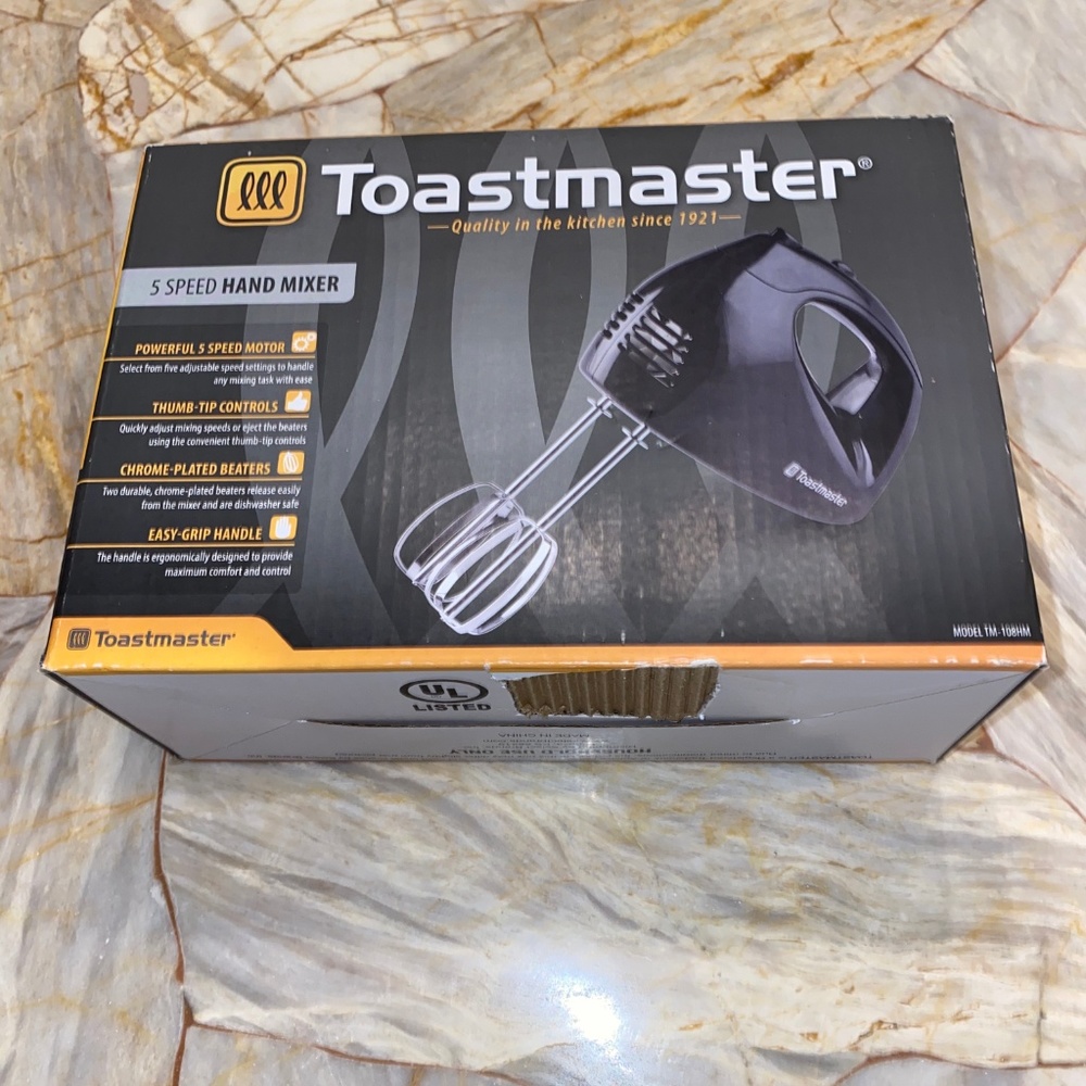 Toastmaster 5 Speed Hand Mixer - Picture 3 of 5
